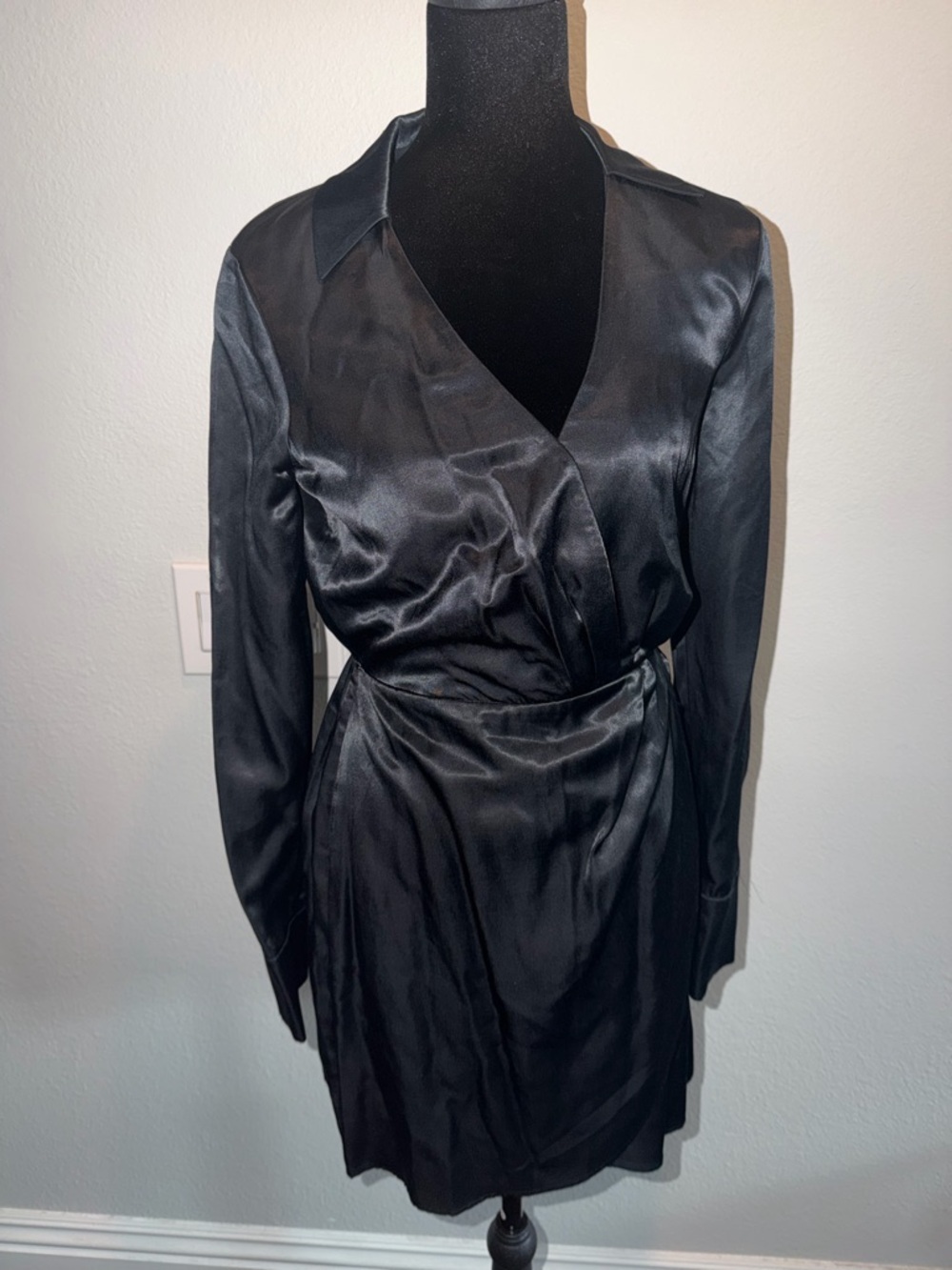 NWT Abercrombie & Fitch Black Satin-Like Wrap Dress Size XS TALL